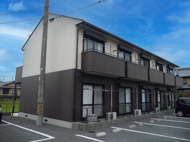 第２グランドールＥ棟の外観
