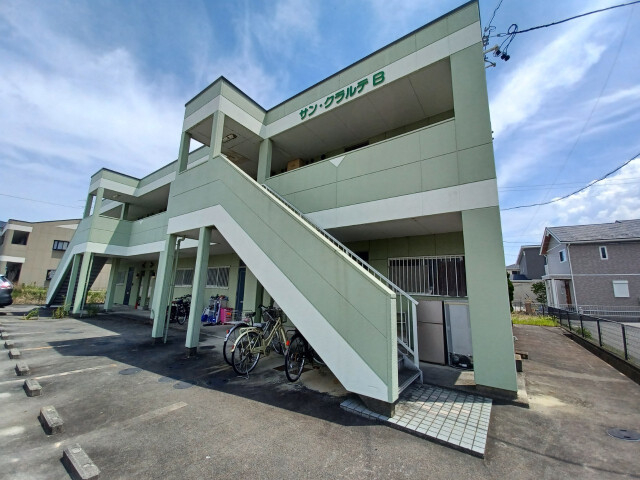 サンクラルテＢ棟の外観