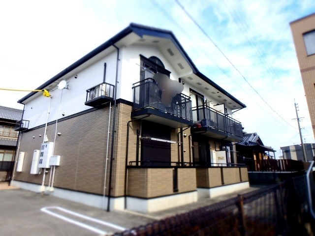 アンソレイエ　ガルデンの外観