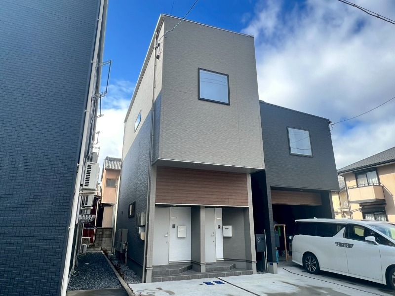 ブルーム　ライラックの外観