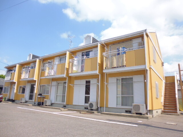 エステート阿倉川　Ｂ棟の外観