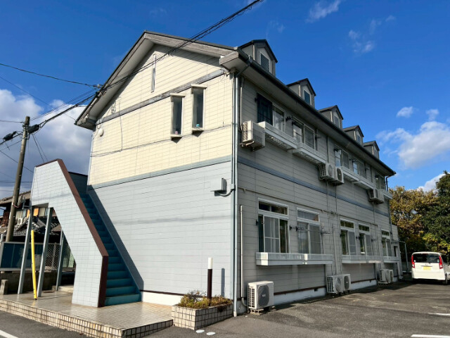 ＳＩＬＫＹ　ＨＯＵＳＥ山城の外観