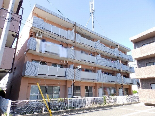 ハイツ富田３の外観