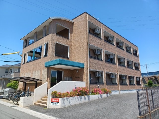 ラックス富田の外観