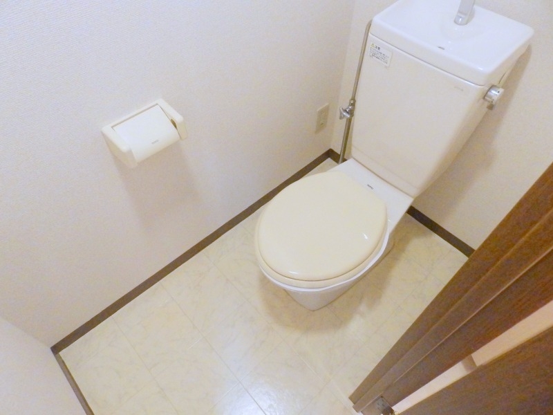 トイレ同型参考写真 トイレ同型参考写真