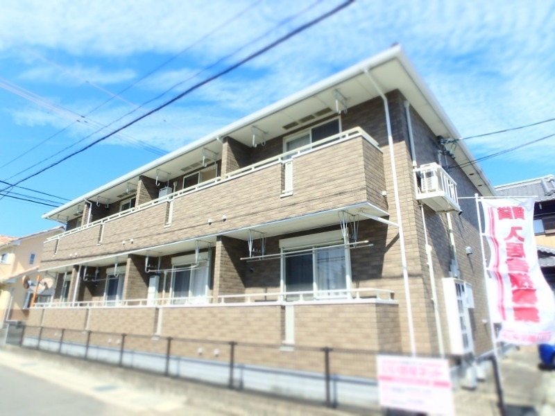 メープルリーフの外観