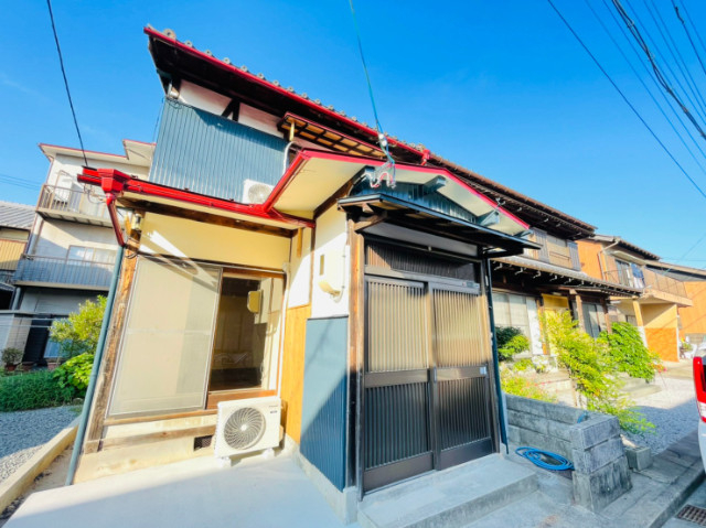 各部屋にキッチン・エアコンのある貸家