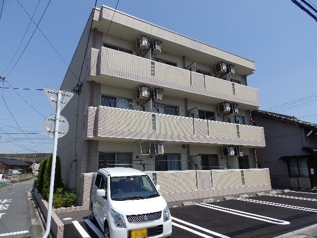 アークエンジェルの外観