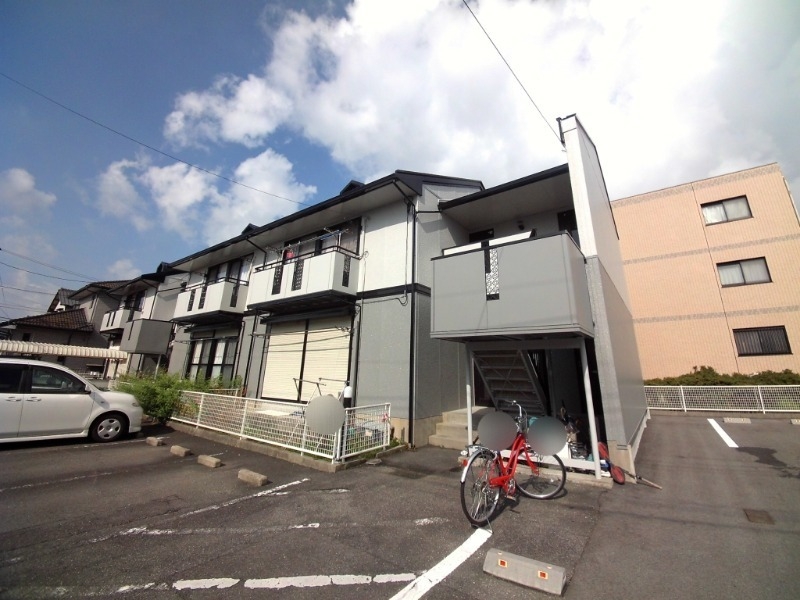 プラムヒルズの外観