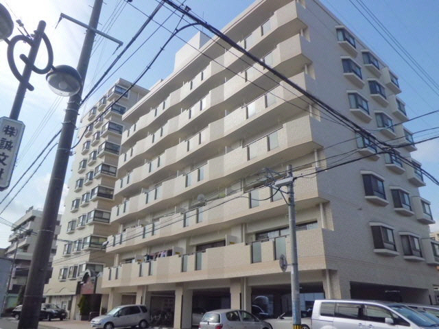 シュロス鵜の森の外観