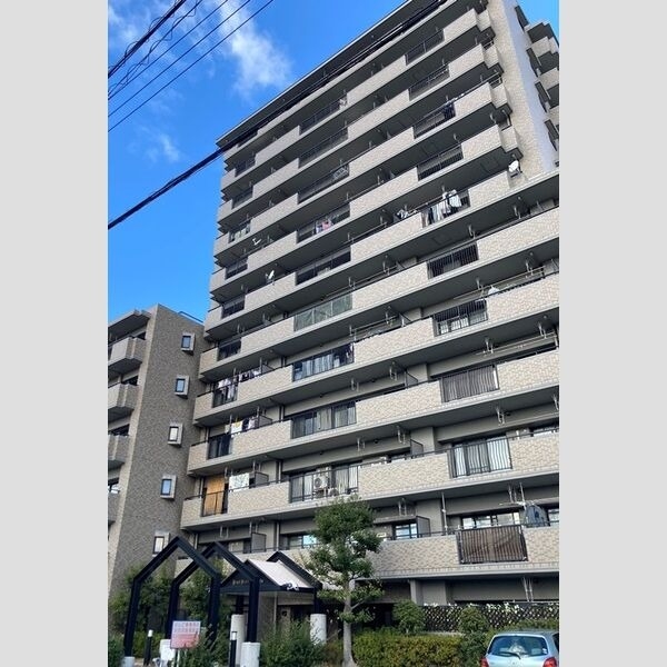 バンベール芝田の外観