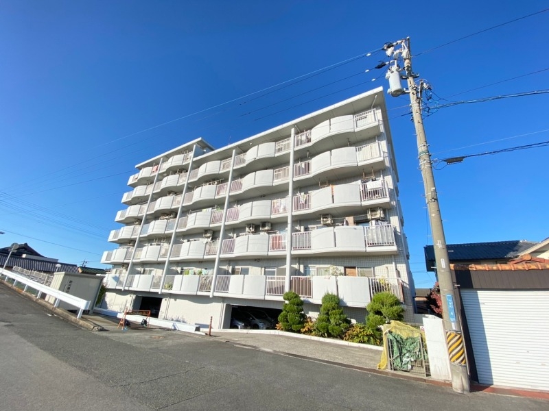 丸美ロイヤルマンションリバーパーク川原町の外観