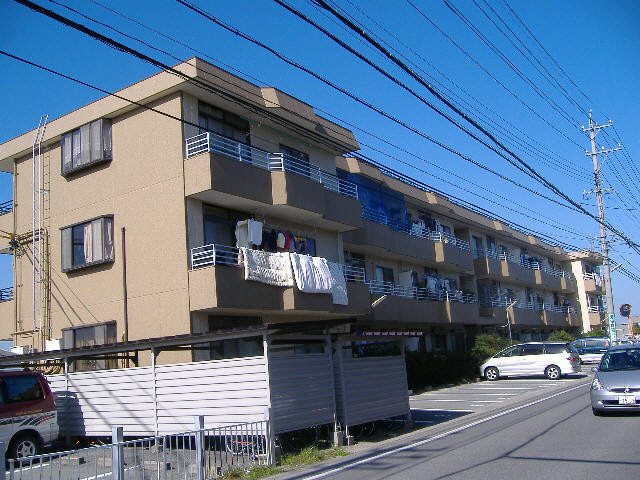 ガーデンヒルズ１号館の外観