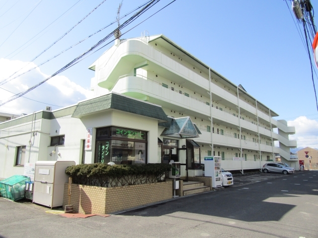 グランドハイツアザミの外観