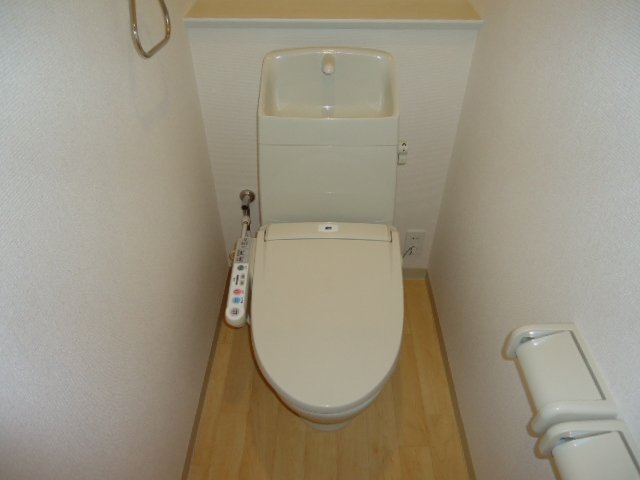 シャワー付トイレ