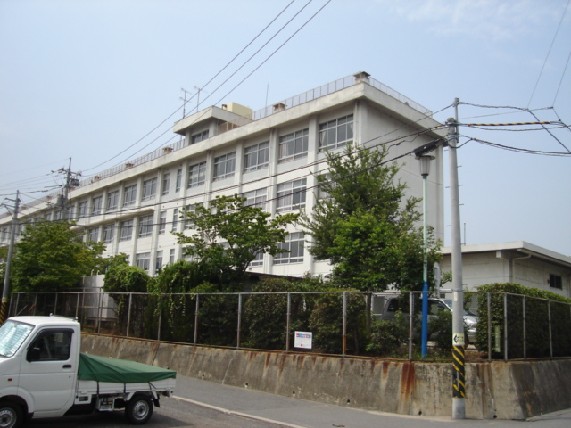 中筋小学校