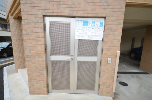 ごみ置き場