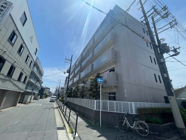 アドニスの外観 アドニスの外観