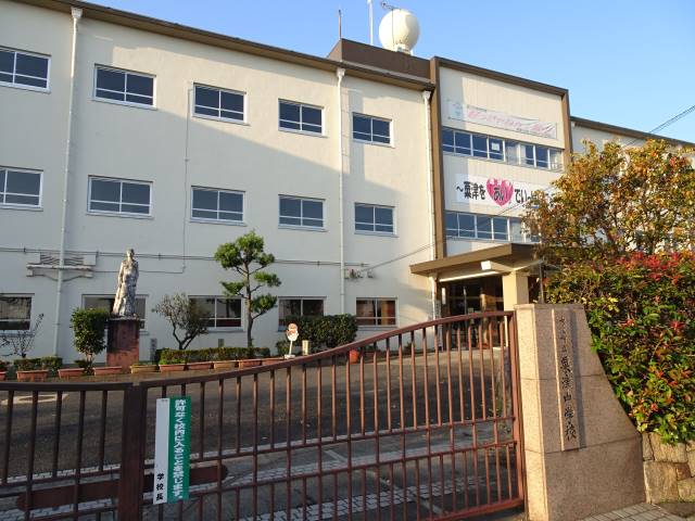 大津市立粟津中学校
