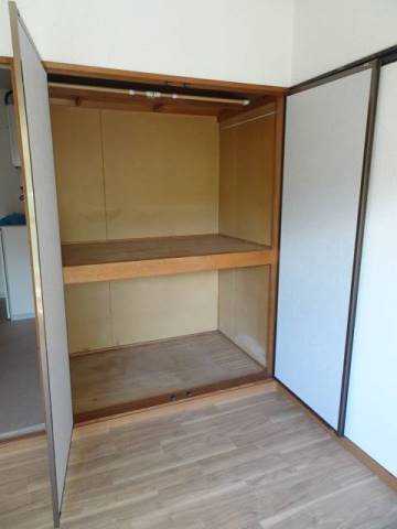 押入 押入