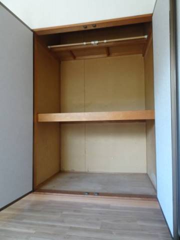 押入 押入