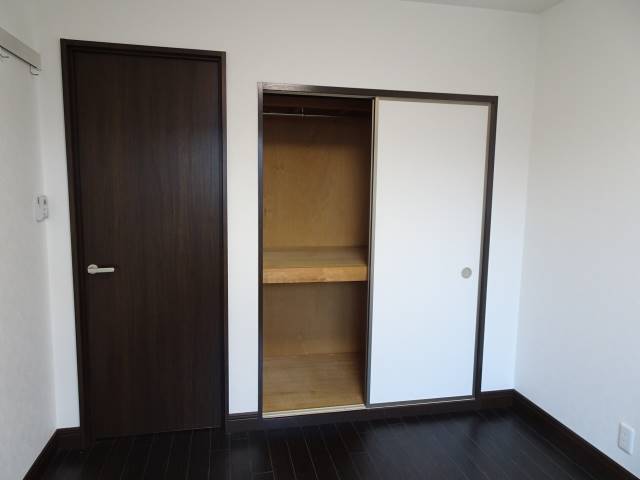 押入 押入