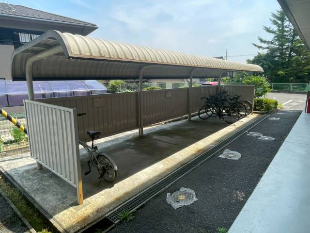 駐輪場 駐輪場