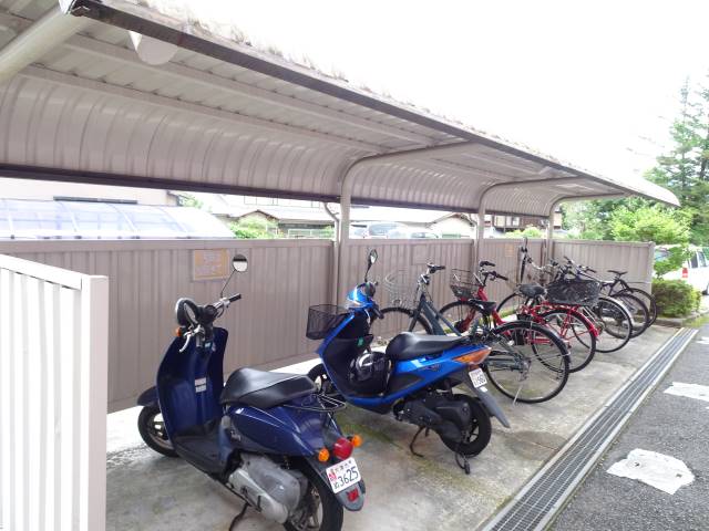 駐輪場 駐輪場