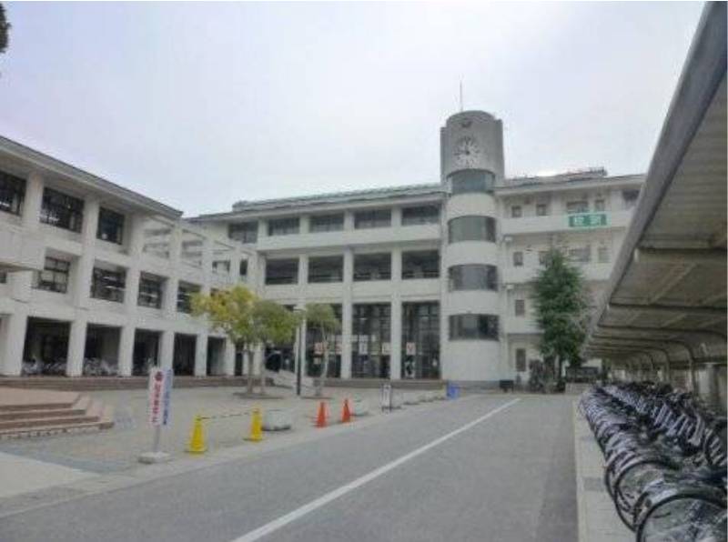 草津市立高穂中学校