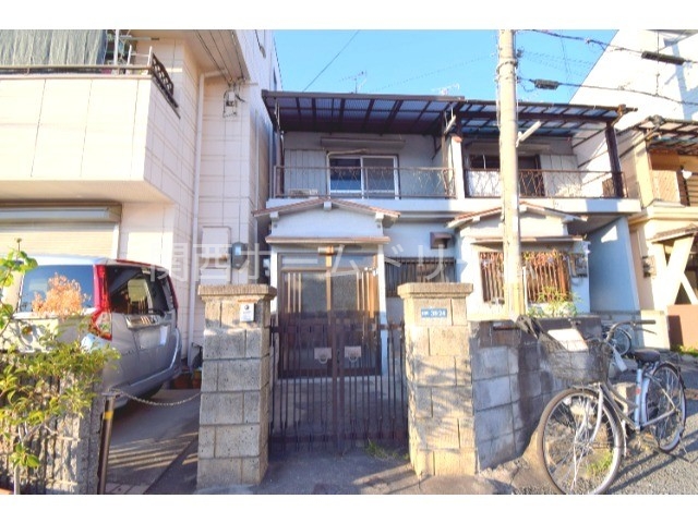 野里町３８－２４貸家の外観