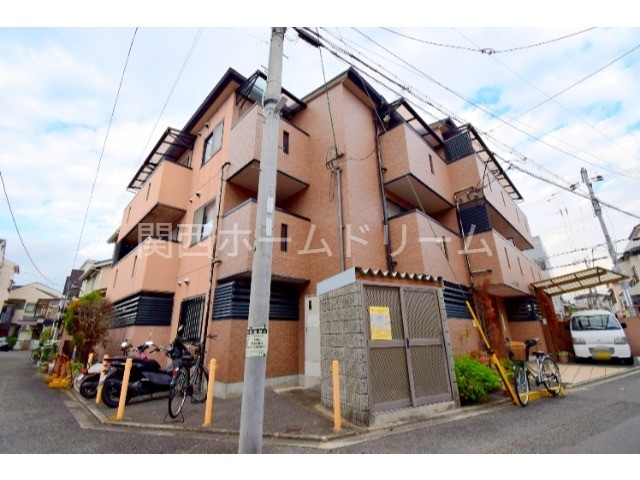 ハイツ中道の外観