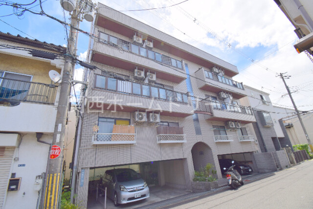 ヴィレッヂコート深田の外観