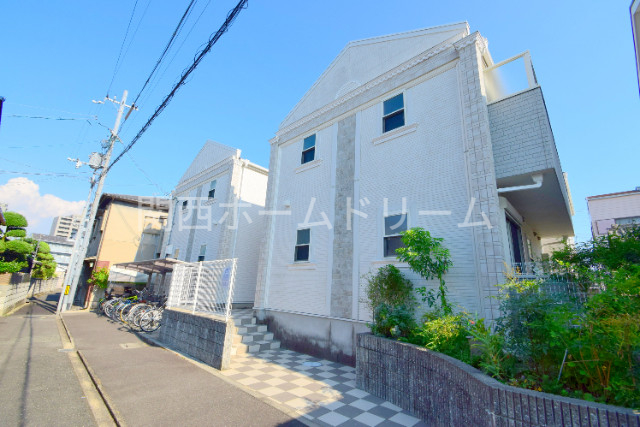 ＫＴＩレジデンス西三荘の外観