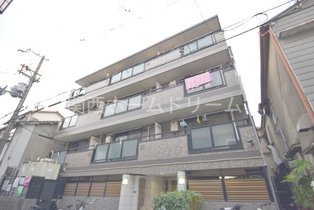 ファミーユイシハラの外観