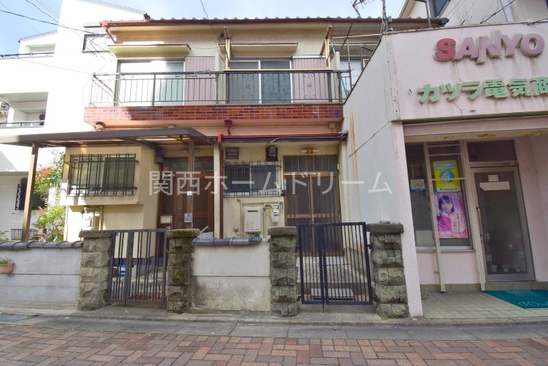 末広町２１－１５貸家