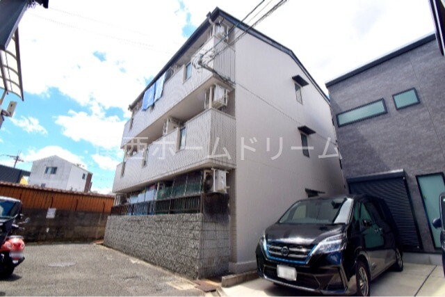 マンションからたちの外観