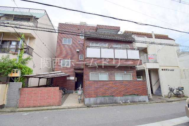 リアライズ門真の外観