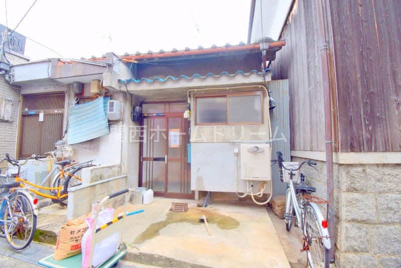 堂山町１０－６平屋の外観