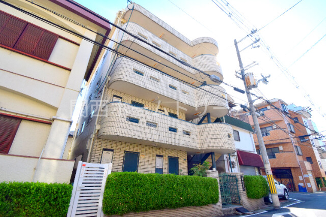 大野マンションの外観