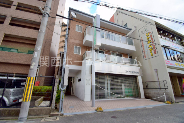 アビタ八番館の外観