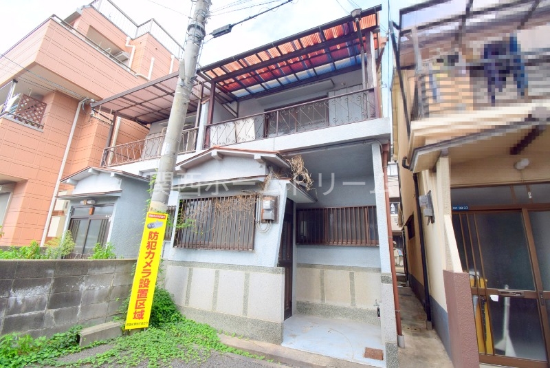 野里町３８－２３貸家の外観