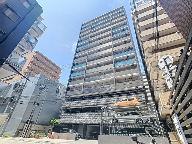 プレサンス三宮ポルトの外観