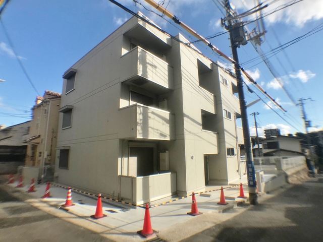 ＳＨＩＮＫＯＢＥ　ＣＯＬＮの外観