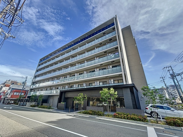 レジュールアッシュ神戸ハーバーランドの外観