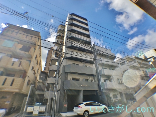 アドバンス三宮ステージアの外観
