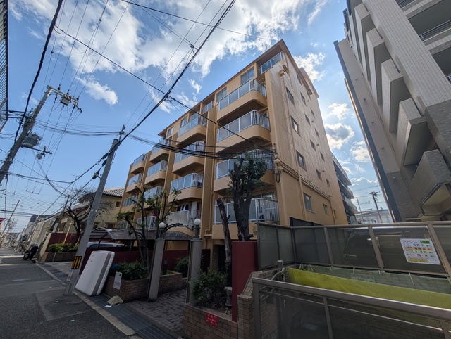 ラムール住吉の外観