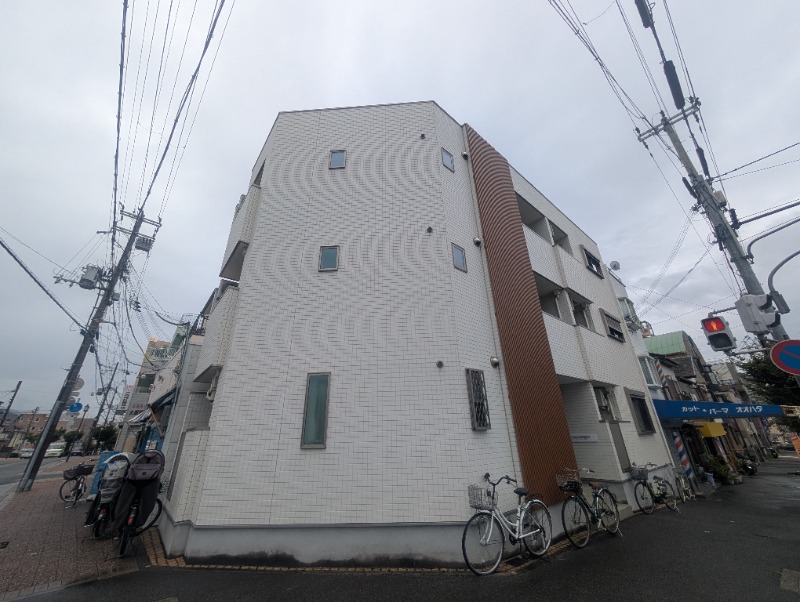 グランメール上沢通の外観