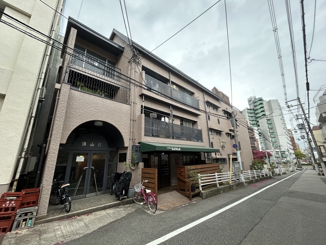 清山荘の外観