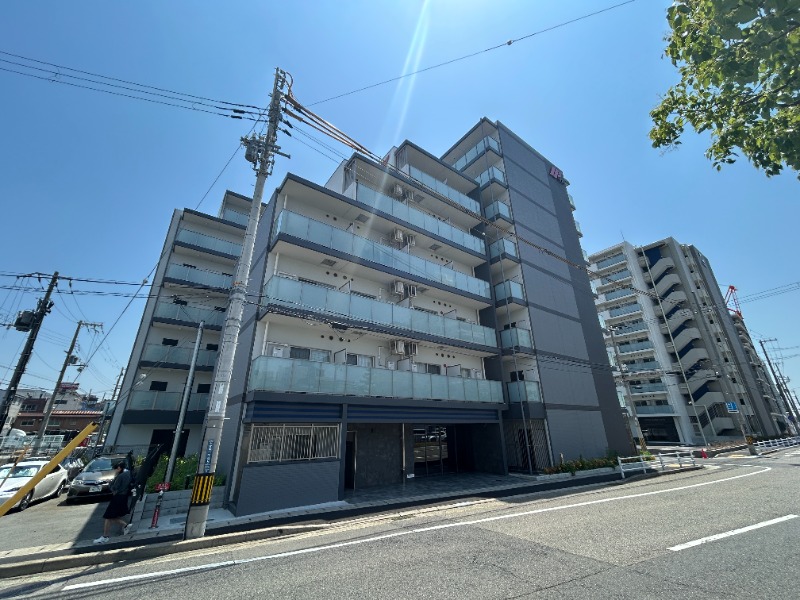 ＬＩＶＩＡＺ　ＫＯＢＥ　ＬａＭｅｒの外観