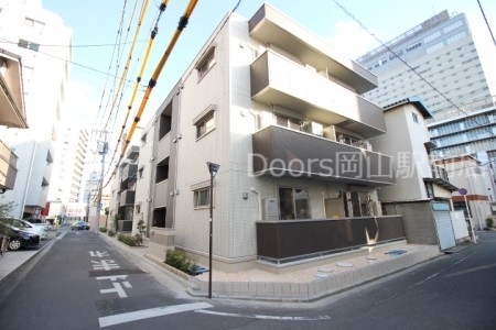 駅元町アパート